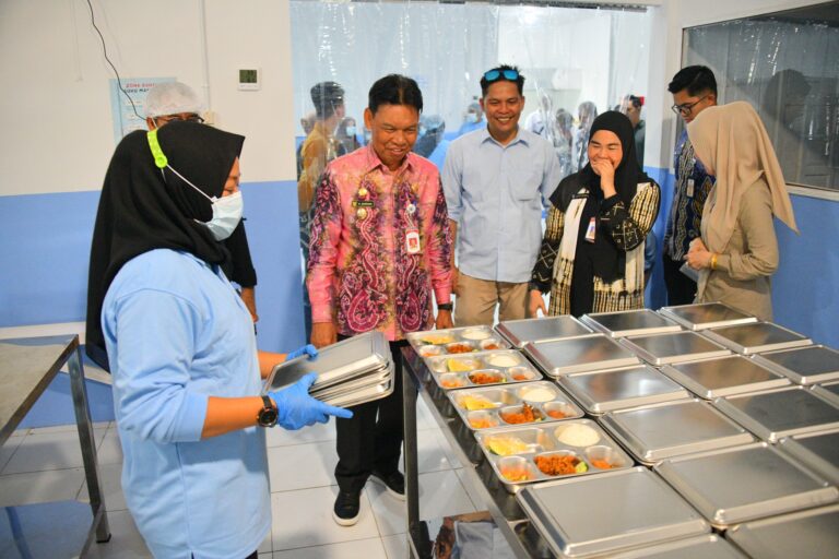 Wabup HSS Resmikan Uji Coba SPPG Kandangan Utara 1, Dukung Peningkatan Gizi Anak Sekolah