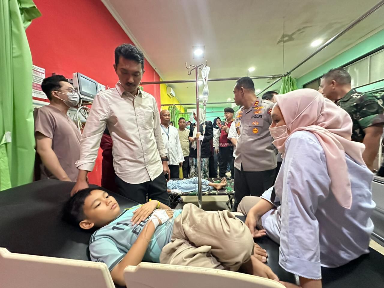 Bupati Banjar Pastikan Korban Dugaan Keracunan MBG Dapat Perawatan Gratis, Program Akan Dievaluasi