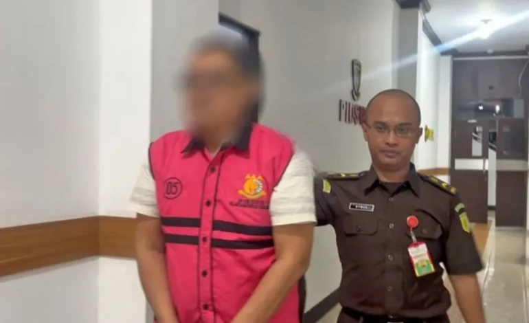 Dua Pegawai BUMN Korupsi Rp 4 Miliar Ditahan Kejari Tabalong