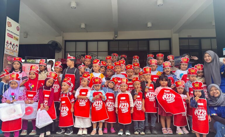 42 Anak Ikuti Pizza Making English Club 