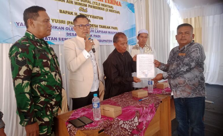 Pengusaha H.Thoyyibatun Hibahkan Dua Lahan Seluas 14,7 Hk Untuk Warga Setempat