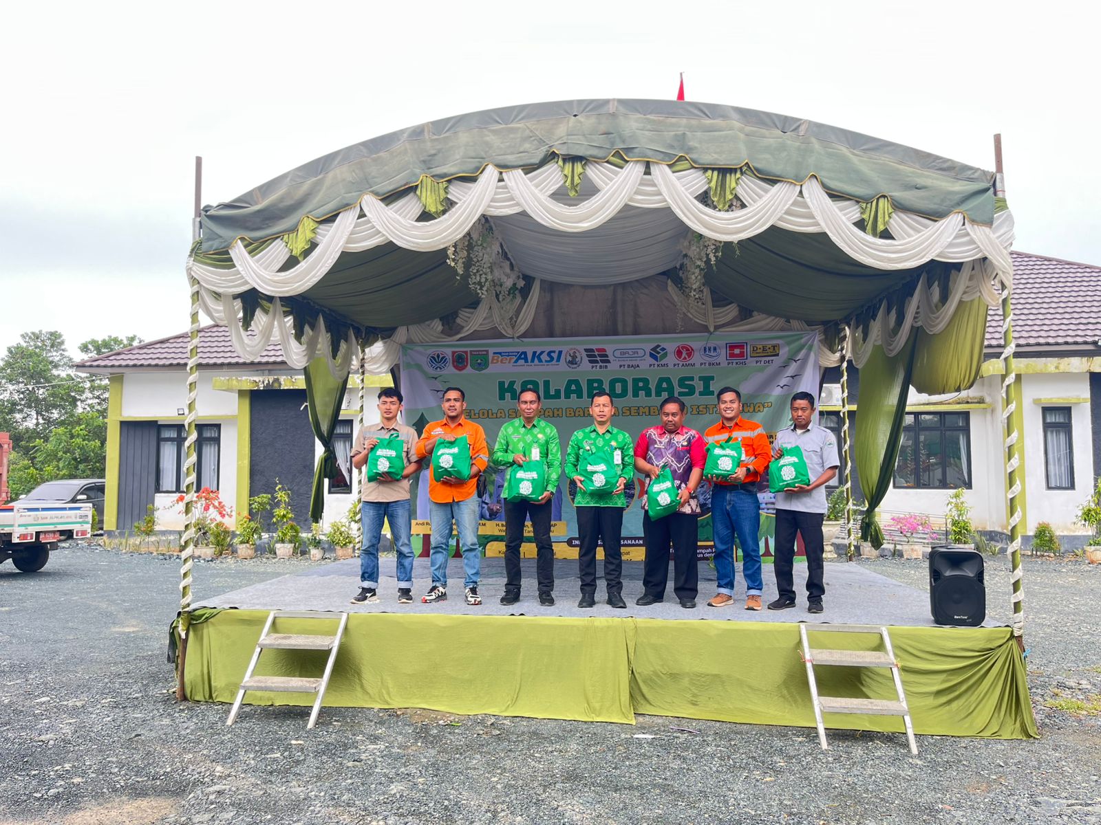 PT BORNEO INDOBARA dan Mitra Gelar KOLABORASI ke-6: Tukar Sampah, Dapat Sembako Istimewa