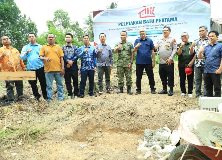 Peletakkan Batu Pertama Gerai Koperasi Merah Putih di HSU