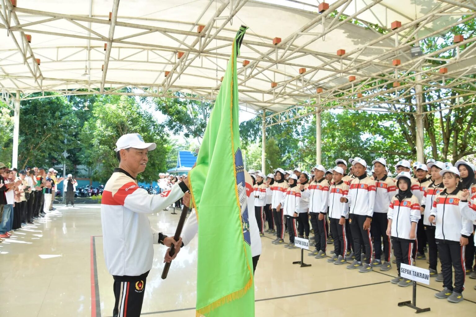 Kontingen HSS Target Lima Besar di PORPROV XII Kalsel 2025