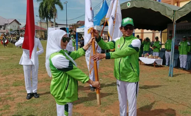 Balangan Lepas 549 Atlet ke PORPROV Kalsel XII, Siapkan Bonus bagi yang Berprestasi