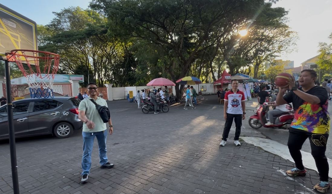Shooting Bola Basket ke Keranjang Dapatkan Beras SPHP