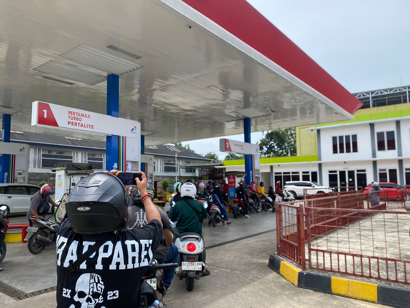 Ramai Motor Brebet Akibat Pertalite! Pertamax di Banjarbaru–Martapura Alami Kelangkaan?