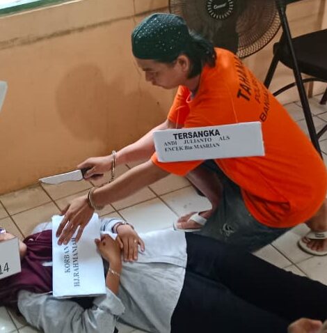33 Adegan Kasus Pembunuhan Bidan Diperagakan Andi Encek