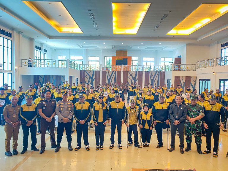 Banjarbaru Lepas Kontingen Peparprov 2025, Wartono: Prestasi Tak Mengenal Batas