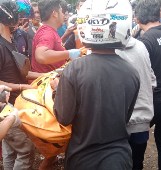 Sekelompok Anak Kaget Temukan Jasad Kakek di Sungai