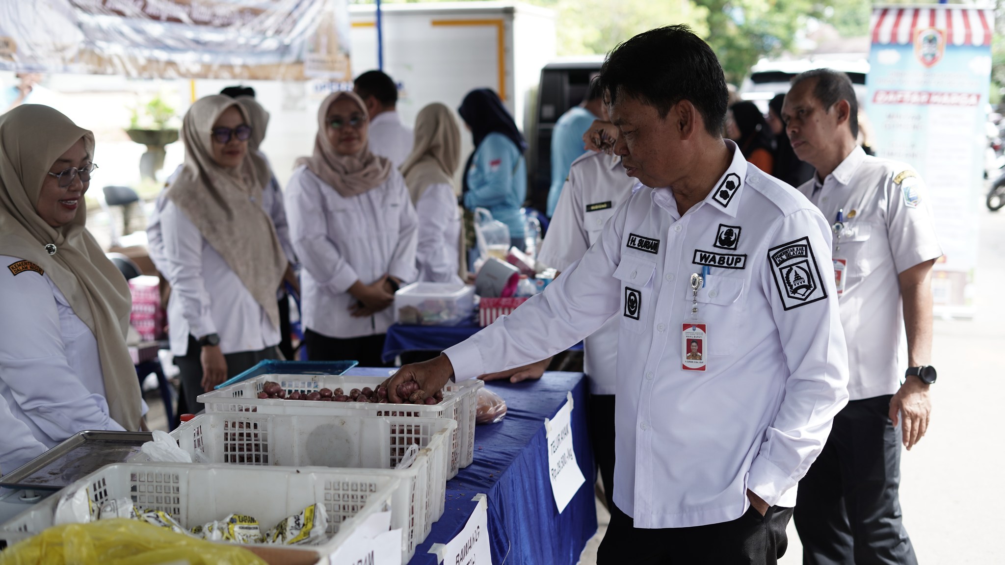 Pemkab HSS Gelar Bazaar Pangan Murah untuk Kendalikan Inflasi dan Stabilkan Harga