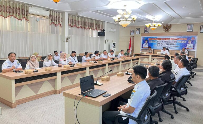 Pemkab Hulu Sungai Selatan Siapkan Langkah Antisipasi Hadapi Musim Hujan Lewat Rapat Koordinasi Bencana