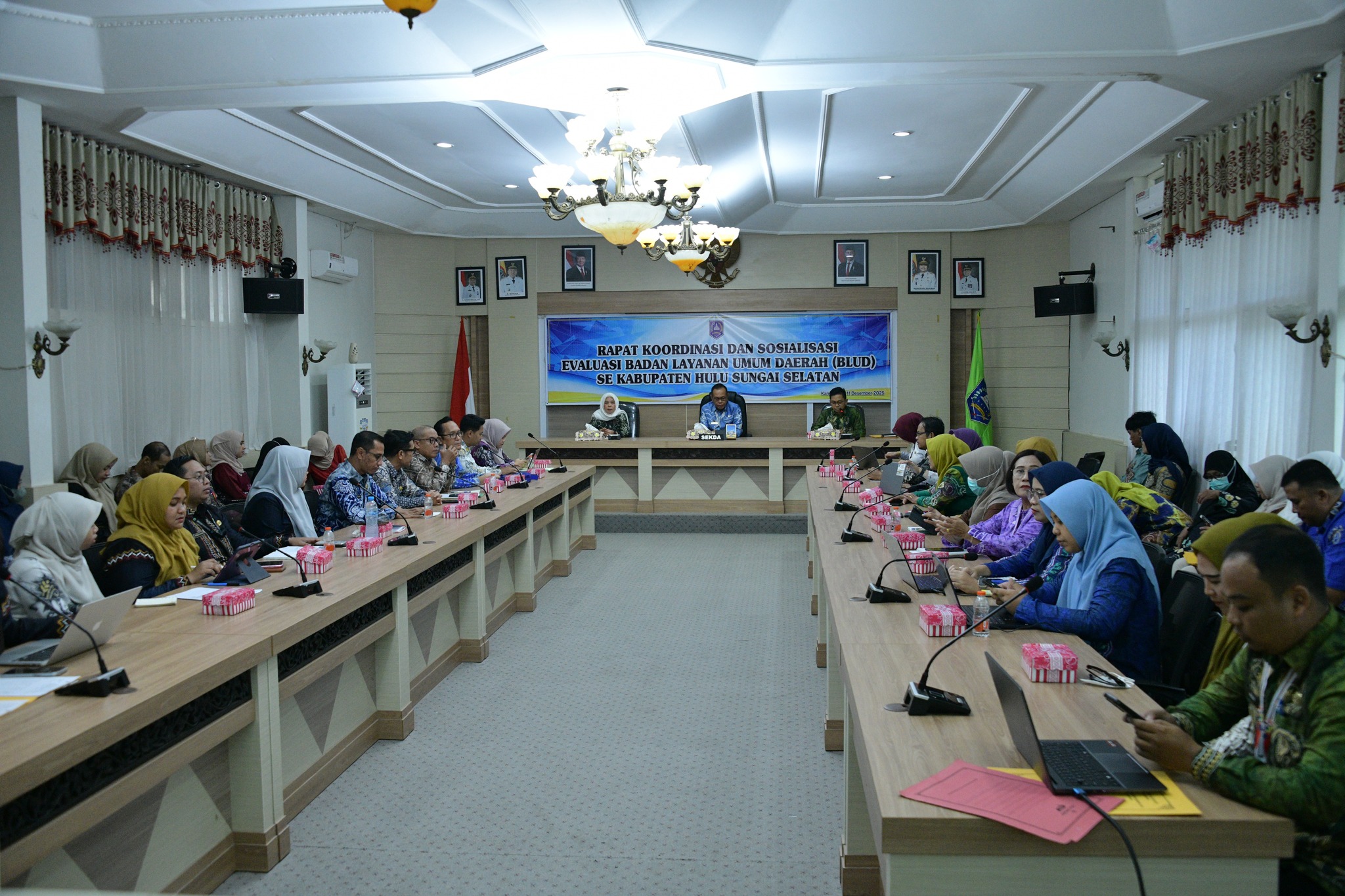 Sekda Kab. HSS Pimpin Rakor dan Sosialisasi Evaluasi BLUD 2025, Tegaskan Komitmen Tingkatkan Mutu Layanan Publik