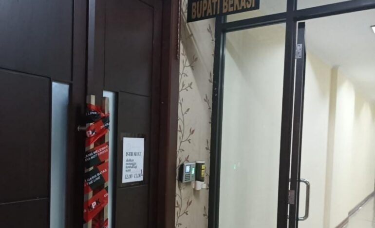 KPK segel Kantor Bupati Bekasi