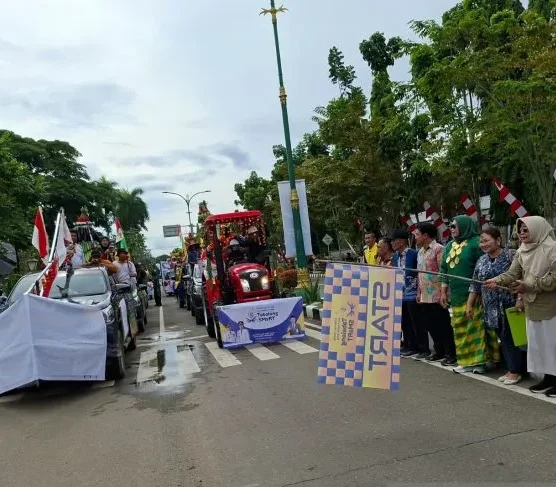 Karnaval Gunungan Sayur dan Buah