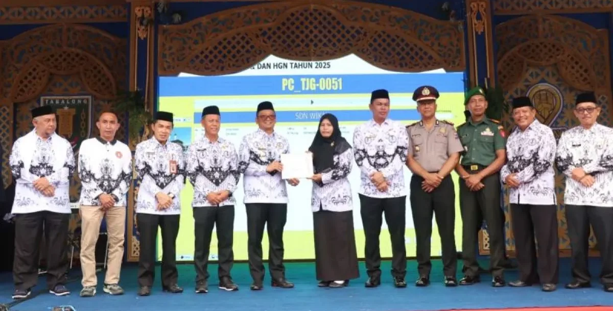Norpatilah dapat Hadiah Umroh di HUT PGRI ke-80