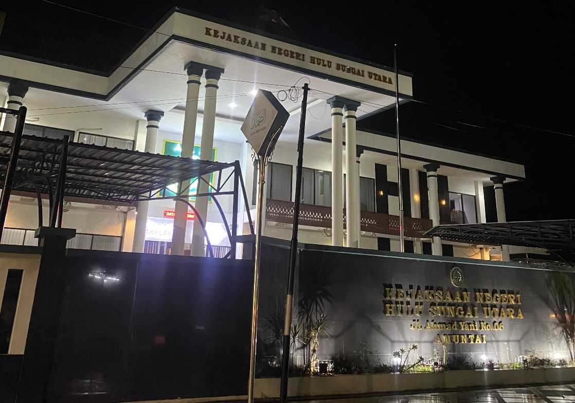 OTT Jilid II KPK di HSU Jaring Tiga Oknum Jaksa Kejari HSU dan Rumah Kost Oknum Jaksa Disegel Penyidik