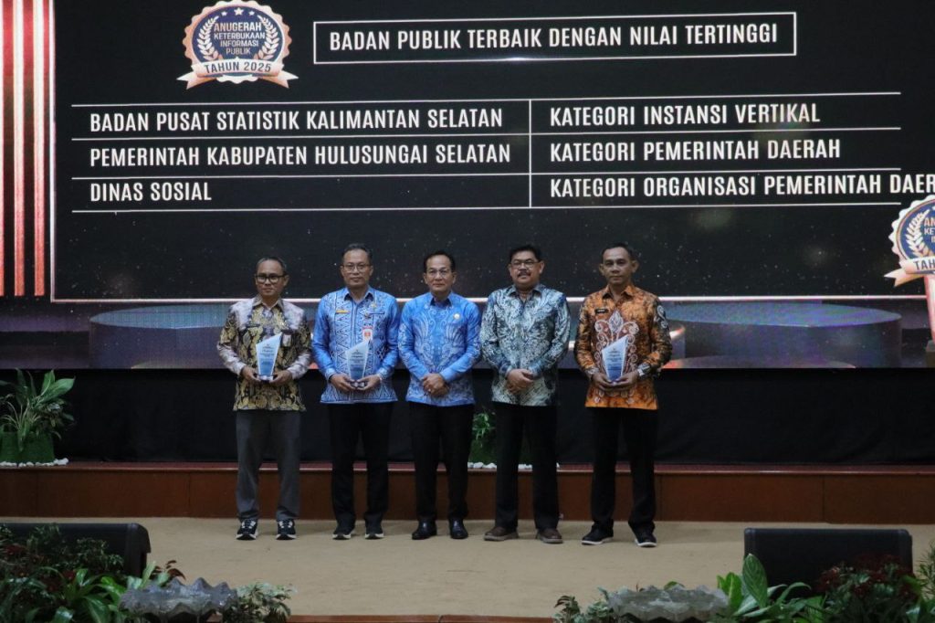 Pemprov Kalsel Raih Predikat Informatif pada Anugerah KIP 2025