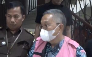 Tim Penyidik Bidang Tindak Pidana Khusus (Pidsus) Kejaksaan Tinggi Sumatera Utara (Kejati Sumut) menahan OAK, mantan Direktur Pelaksana PT Indonesia Asahan Aluminium (Inalum) periode 2019–2021,