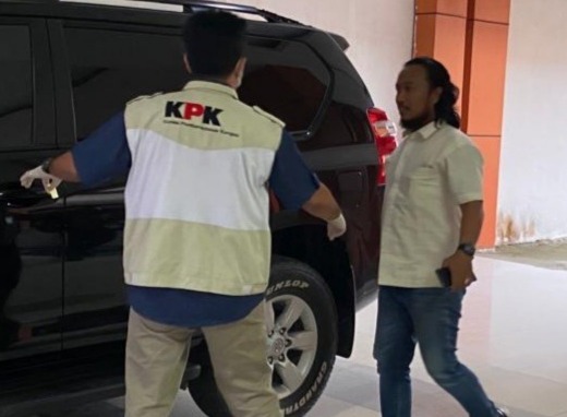 KPK Geledah Kantor Bupati Inhu, Kasus Apa?