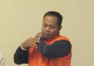 KPK menahan Tri Taruna Fariadi, jaksa Kejari Hulu Sungai Utara, yang sempat kabur saat OTT terkait dugaan pemerasan tahun anggaran 2025–2026.