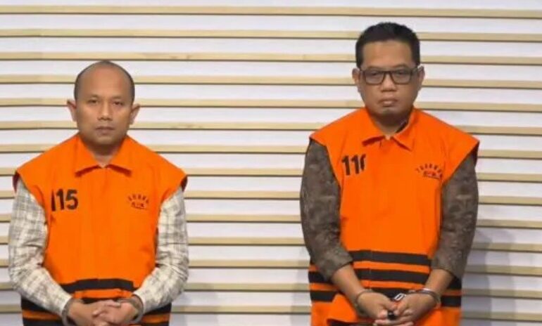 Didik Mardiyanto, Kepala Divisi EPC PT PP, serta Herry Nurdy, Senior Manager sekaligus Head of Finance & Human Capital Department Divisi EPC PT PP.