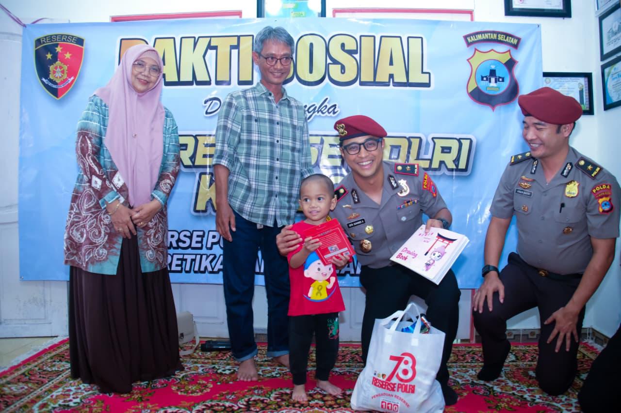 Peringati Hari Jadi Reserse ke-78, Polda Kalsel Bagikan Sembako Kepada Pedagang dan Rumah Singgah Kanker Anak