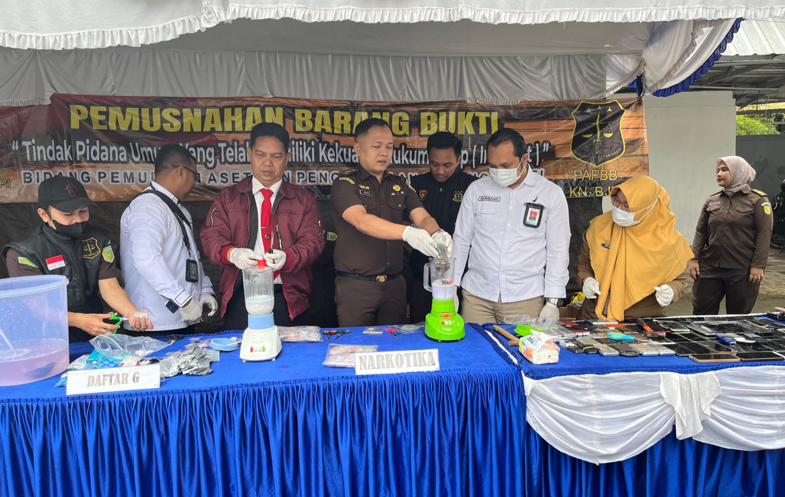 257 Perkara Inkrah, Kejari Banjarmasin Musnahkan Barang Bukti Narkotika dan Senjata