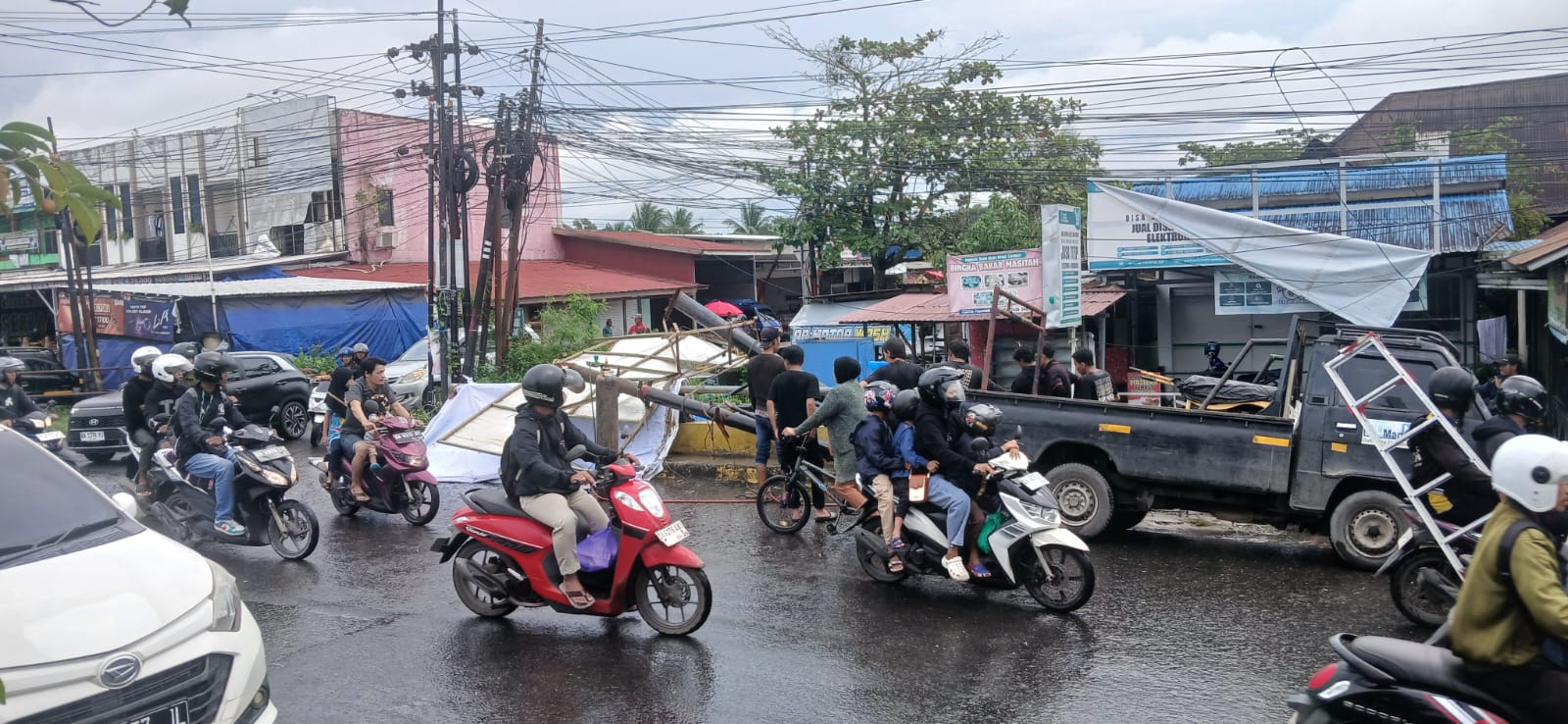 Pemkab Banjar Soroti Keamanan Papan Reklame Usai Insiden Billboard Roboh