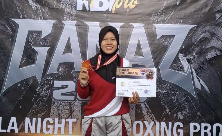 Vivi, Atlet HSU Raih Perunggu di Kejurnas Kickboxing 2025