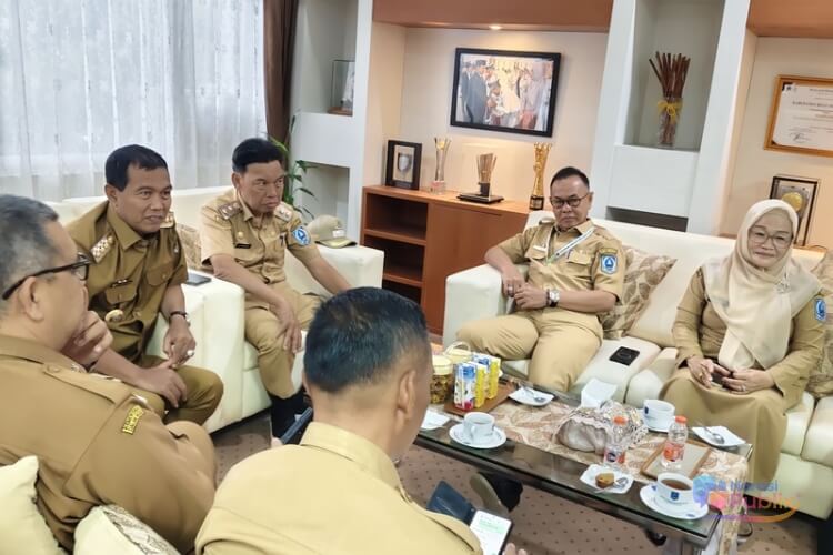 Bupati HSS Pimpin Rapat Terbatas, Percepat Penanganan Banjir