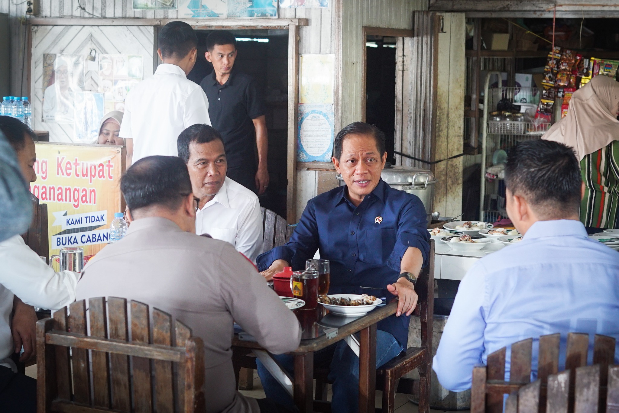 Bupati HSS Gelar Pertemuan dengan Menteri LH RI di Kalsel