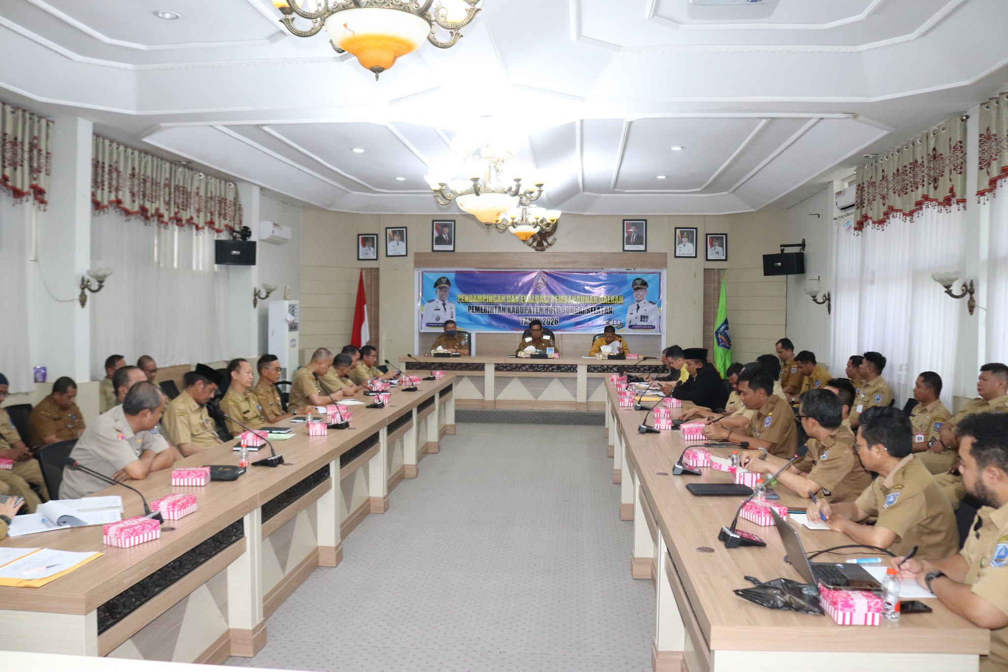 Pemkab HSS Perkuat Arah Pembangunan Bersama Tim Pakar