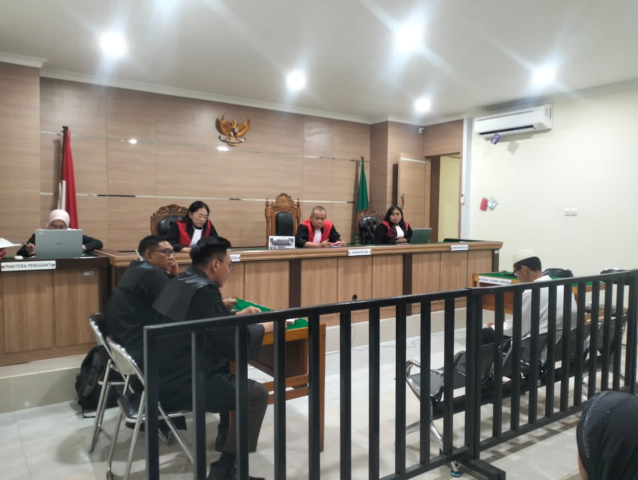 Pengusaha Gadungan Tipu Kontraktor Rp. 2,4 M Dituntut 2,5 Tahun Penjara 