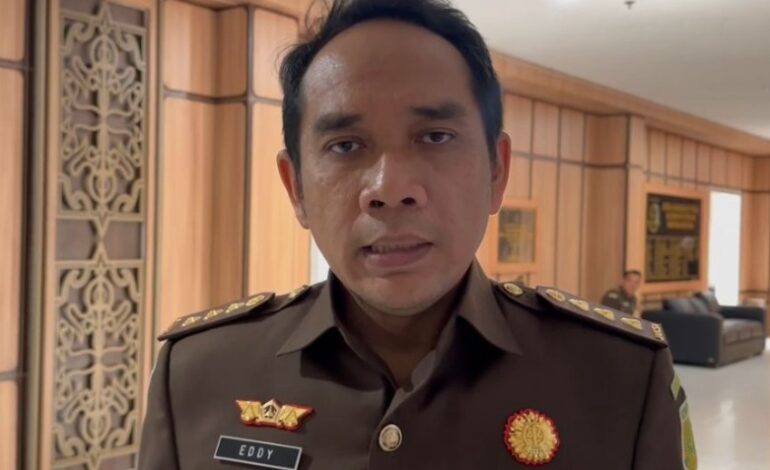 Mengapa KPK Belum Menyentuh Kajari Kabupaten Bekasi Eddy dengan Status Tersangka?