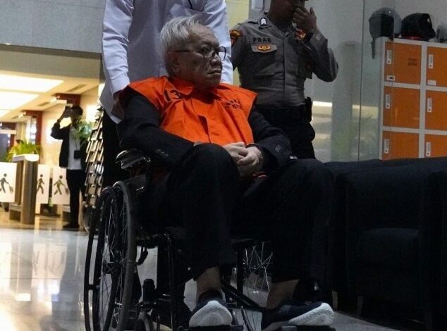 Eks Direktur Pertamina Dijebloskan ke Rutan KPK: Rekayasa Tender Katalis USD 14,4 Juta, Suap Rp1,7 Miliar Terbongkar