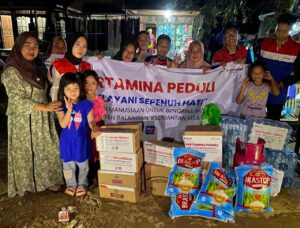 Pertamina Salurkan Bantuan Kemanusiaan bagi Korban Banjir di Balangan