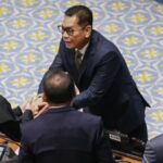 Ketok Palu, Kursi Berpindah: Drama Dua Hari yang Mengantar Politikus ke MK