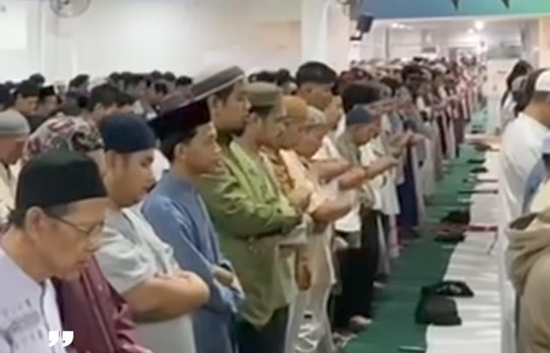 Ribuan Warga Muhammadiyah Banjarmasin Padati Masjid Al Jihad, Tarawih Digelar Lebih Awal