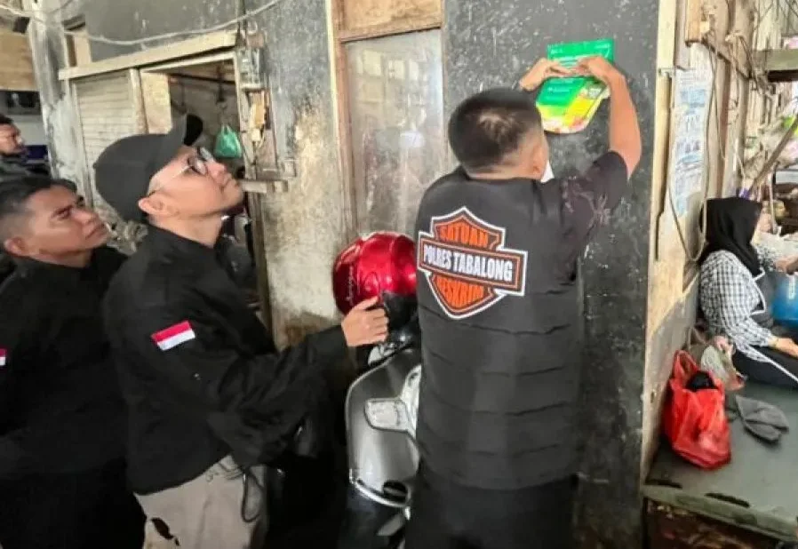 Sosialisasikan Hotline Satgas Saber Pelanggaran Pangan di Pasar Tanjung