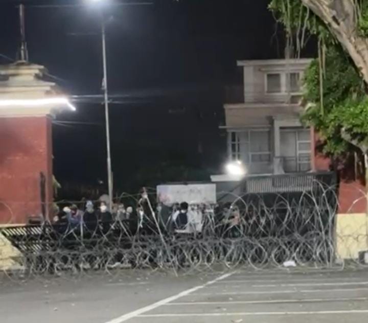 Mapolda DIY Dijebol Massa, Amarah atas Kematian AT (14) Hantam Wajah Institusi