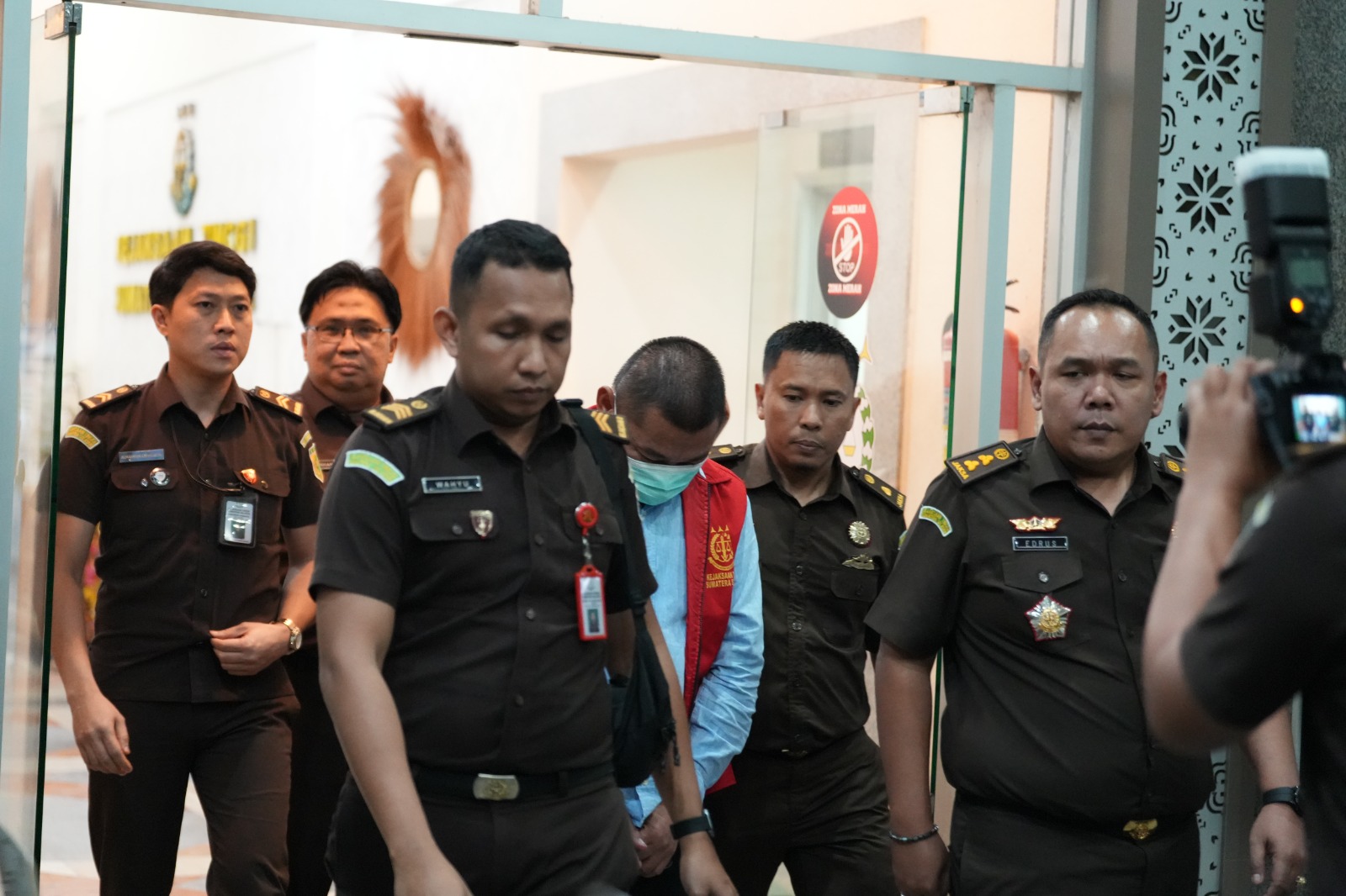 Distribusi Semen Jadi Ladang Korupsi: Tiga Pejabat Perusahaan Dijerat, Negara Rugi Rp74 M