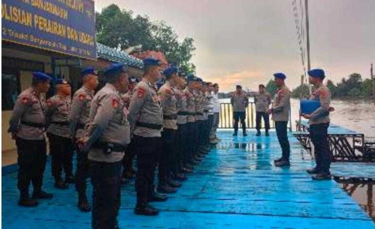 Personel Satpolairud Banjarmasin Diterjunkan Amankan Jalur Sungai Haul ke-6 Guru Zuhdi