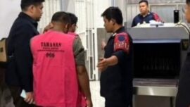 Kejaksaan Negeri Jakarta Utara mengungkap dugaan korupsi dalam proyek penerbitan sertifikat Verified Gross Mass (VGM) di PT Biro Klasifikasi Indonesia (Persero). Empat tersangka telah ditetapkan, termasuk pejabat internal dan pihak swasta. Penyidikan menemukan proses pengadaan yang tidak sesuai ketentuan, ketiadaan dokumen penting, serta dugaan pekerjaan fiktif. PT Pilar Mandiri disebut hanya dipinjam namanya untuk menerbitkan invoice, sementara dana yang dicairkan diduga dikembalikan hingga 90 persen ke pihak internal. Total nilai pembayaran yang dipersoalkan mencapai Rp15,589 miliar.