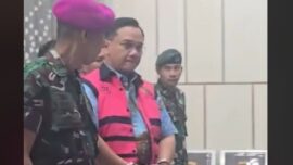 Kejaksaan Agung menetapkan mantan Komisioner Ombudsman RI, Yeka Hendra Fatika, sebagai tersangka dugaan obstruction of justice dalam kasus korupsi fasilitas ekspor CPO dan minyak goreng. Penetapan itu merupakan pengembangan dari perkara suap vonis lepas tiga korporasi besar, yakni Wilmar Group, Musim Mas Group, dan Permata Hijau Group. Yeka langsung ditahan di Rutan Salemba cabang Kejagung selama 20 hari, sementara Kejagung terus membongkar dugaan jaringan pelindung mafia korupsi minyak goreng.
