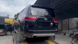 KPK Temukan Land Cruiser Diduga Hasil Suap Bupati Kuansing, Pelat Nomor Sudah Diganti