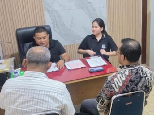 Bareskrim Polri melimpahkan PT Tri Bahtera Srikandi (TBS) sebagai tersangka korporasi bersama dua pengurusnya ke Kejaksaan Negeri Sibolga. Perkara dugaan pelanggaran lingkungan terkait temuan kayu gelondongan saat banjir Sumatera Utara kini memasuki tahap penuntutan dan berpotensi bergulir ke meja hijau.