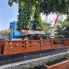 KPK Geledah Kantor ATR/BPN Mojokerto, Istri Tersangka Lampri Disorot