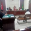 Vonis 5 tahun penjara terhadap Bupati Lampung Tengah nonaktif Ardito Wijaya resmi inkrah setelah JPU KPK dan Ardito sama-sama menerima putusan tanpa mengajukan banding. Selain dipenjara, Ardito dibebani denda Rp200 juta, uang pengganti Rp7,85 miliar, serta pencabutan hak politik selama dua tahun.